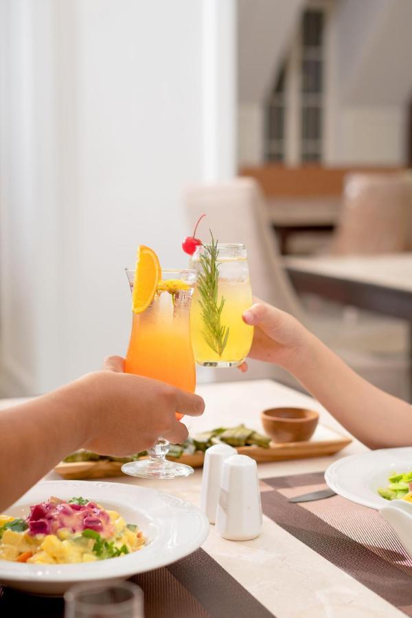 Mahalaya The Legacy Hotel Surakarta  ภายนอก รูปภาพ