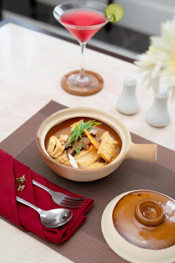 Mahalaya The Legacy Hotel Surakarta  ภายนอก รูปภาพ