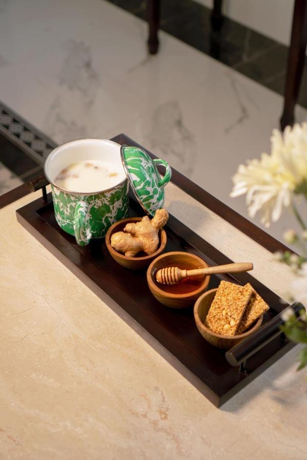 Mahalaya The Legacy Hotel Surakarta  ภายนอก รูปภาพ