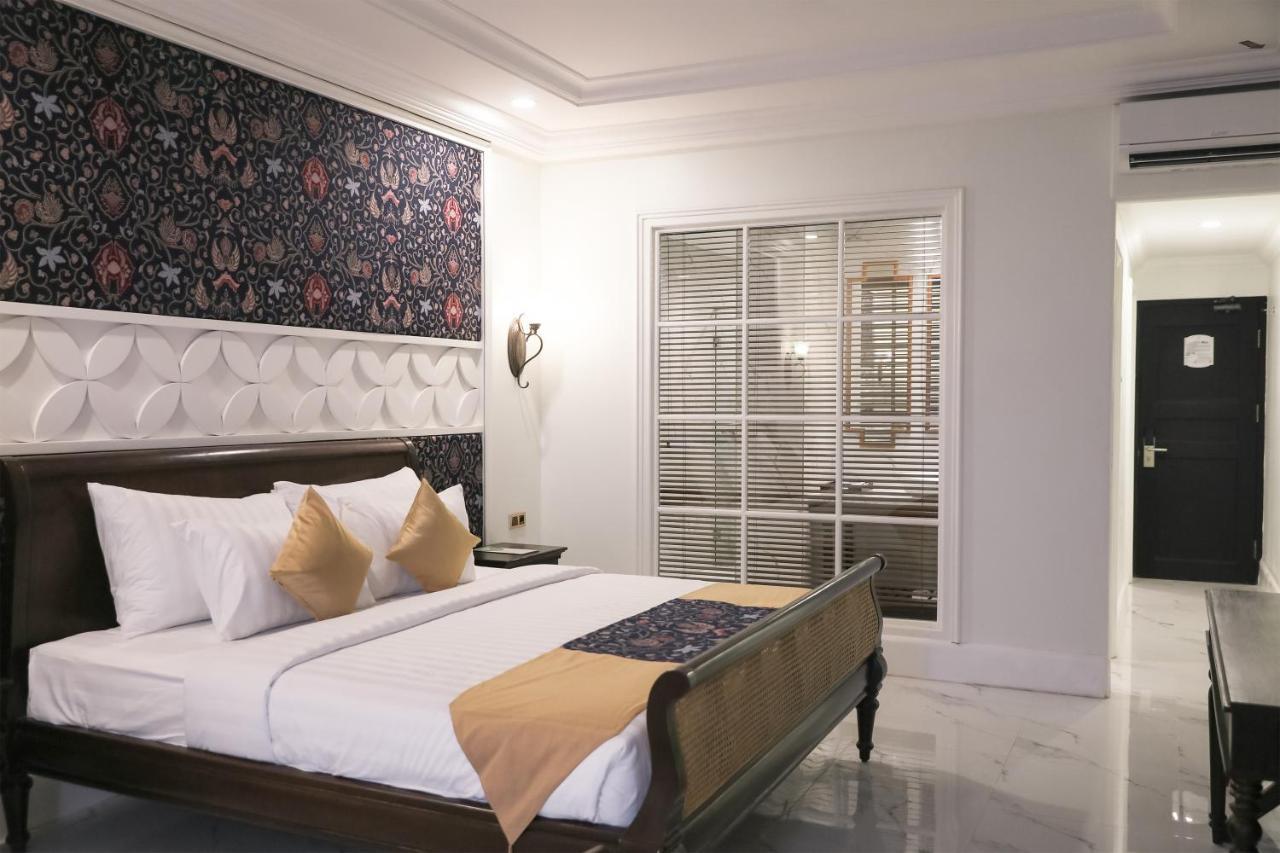 Mahalaya The Legacy Hotel Surakarta  ภายนอก รูปภาพ